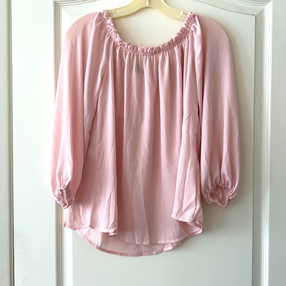 Off the shoulder pink blouse. - Picture 2 of 2